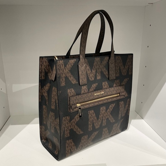 Michael Kors Kenly Large Graphic Logo Tote Bag - Picture 6 of 11